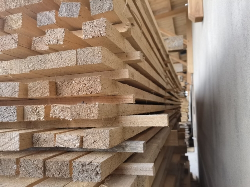 205x Fichte Latte 3x5x400cm, Sonderpreis: 3,56€/Stück oder alle 205 Stück mit 5% Rabatt 693,31€