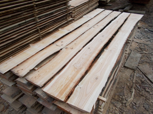 Douglasie unbesäumte Bretter, Schwartenbretter, Zaun 14-25x2,3x200cm versandkostenfrei innerhalb Deutschland