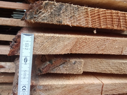 Douglasie unbesäumte Bretter, Schwartenbretter, Zaun 27-40x2,8x200cm versandkostenfrei innerhalb Deutschland