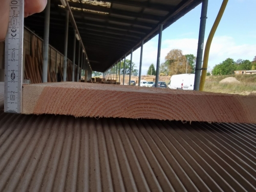 80x Douglasie unbesäumte Bretter Sondersortierung 20-35x2,8cm, ca 70cm lang, Sonderpreis: 2€/Stück oder alle 80 Stück mit 30% Rabatt 112€