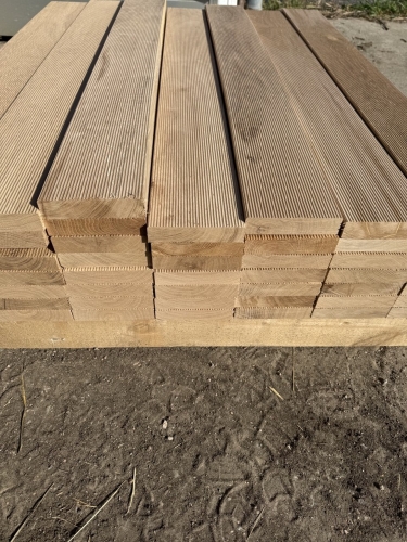 Eiche Wildeiche Riffelbohle Terrassendiele aus eigener Produktion 13x3x190 Zuschnitt