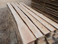 Douglasie unbesäumte Bretter, Schwartenbretter, Zaun 14-25x2,3x200cm versandkostenfrei innerhalb Deutschland