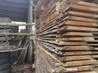 Douglasie unbesäumte Bretter, Schwartenbretter, Zaun 27-40x2,8x200cm versandkostenfrei innerhalb Deutschland