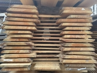 Douglasie unbesäumte Bretter, Schwartenbretter, Zaun 27-40x2,8x250cm versandkostenfrei innerhalb Deutschland