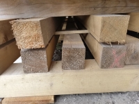 11x Fichte Kantholz 10x10x400cm, Sonderpreis: 23,75€/Stück oder alle 11 Stück mit 5% Rabatt 248,21€