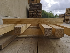 6x Fichte Kantholz 8x8x300cm, Sonderpreis: 11,40€/Stück oder alle 6 Stück mit 5% Rabatt 64,99€